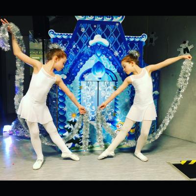 Emilia und Letizia Macula – Twins on Ice · Foto 295 von 377 · Instagram @twins_on_ice