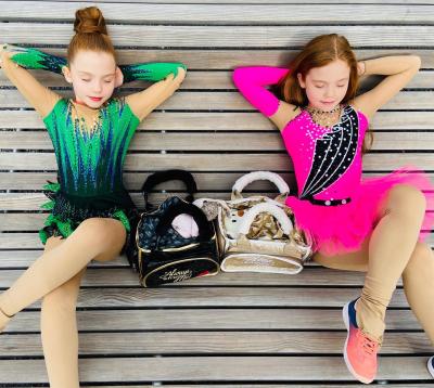 Emilia und Letizia Macula – Twins on Ice · Foto 259 von 377 · Instagram @twins_on_ice