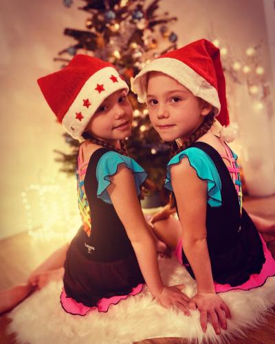 Emilia und Letizia Macula – Twins on Ice · Foto 249 von 377 · Instagram @twins_on_ice