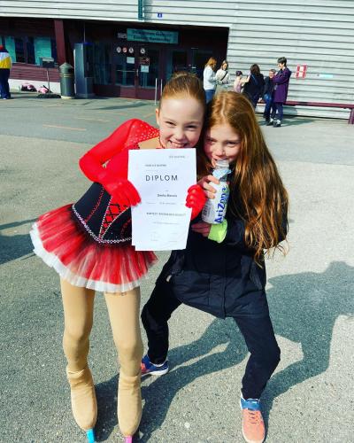 Emilia und Letizia Macula – Twins on Ice · Foto 233 von 377 · Instagram @twins_on_ice