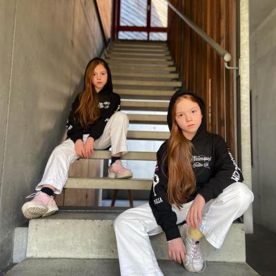 Emilia und Letizia Macula – Twins on Ice · Foto 225 von 377 · Instagram @twins_on_ice