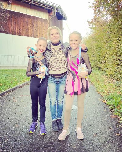 Emilia und Letizia Macula – Twins on Ice · Foto 198 von 377 · Instagram @twins_on_ice