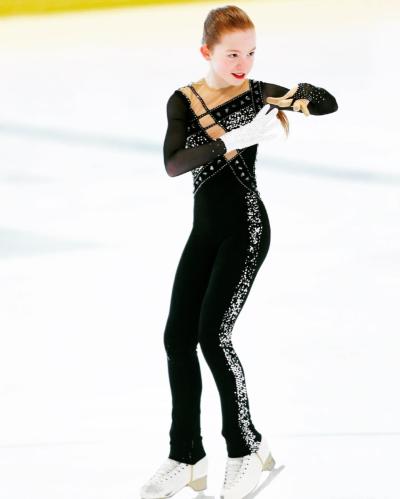 Emilia und Letizia Macula – Twins on Ice · Foto 191 von 377 · Instagram @twins_on_ice