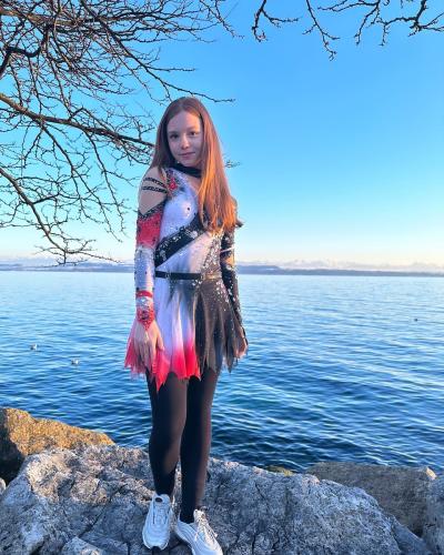 Emilia und Letizia Macula – Twins on Ice · Foto 134 von 377 · Instagram @twins_on_ice