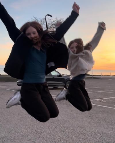 Emilia und Letizia Macula – Twins on Ice · Foto 131 von 377 · Instagram @twins_on_ice