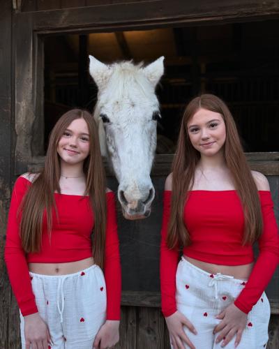 Emilia und Letizia Macula – Twins on Ice · Foto 85 von 377 · Instagram @twins_on_ice